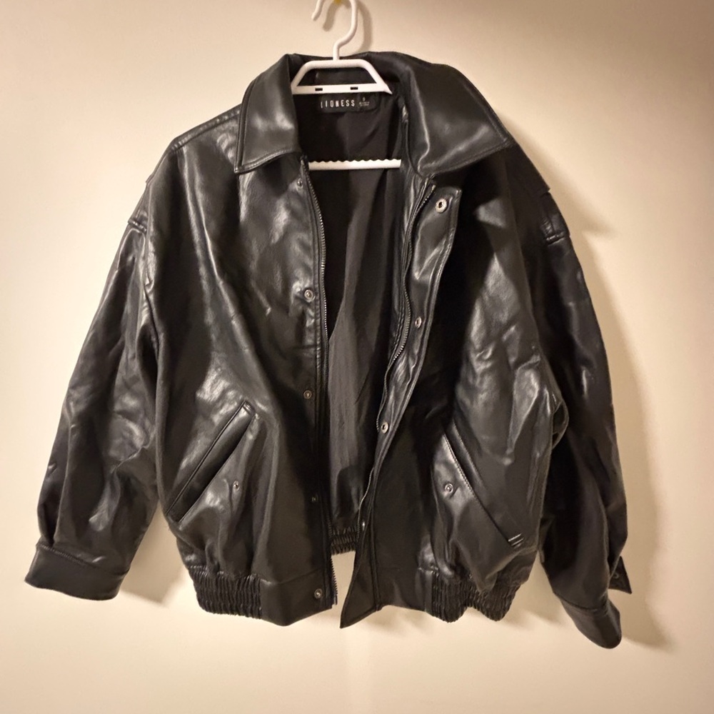 Lioness Princess Polly Leather bomber jacket
